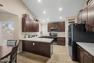 6421 W Lariat Ln, Phoenix, AZ 85083 - Photo 9