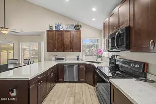 6421 W Lariat Ln, Phoenix, AZ 85083 - Photo 11