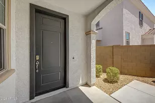 3834 E Branham Ln, Phoenix, AZ 85042 - Photo 3