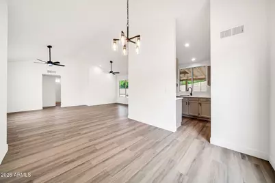 19662 N 8th Place, Phoenix, AZ 85024 - Photo 9