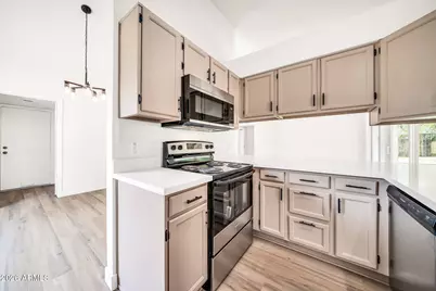 19662 N 8th Place, Phoenix, AZ 85024 - Photo 13