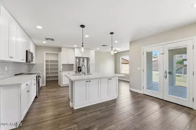3165 W Zachary Drive, Phoenix, AZ 85027 - Photo 9