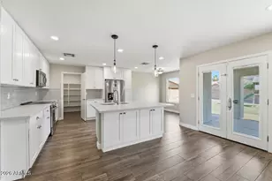 3165 W Zachary Dr, Phoenix, AZ 85027 - Photo 9
