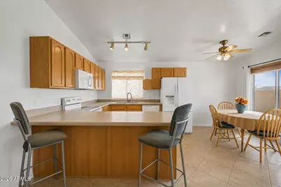 14932 S Diablo Road, Arizona City, AZ 85123 - Photo 5