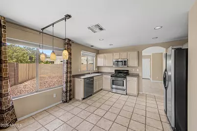 10819 W Monte Vista Road, Avondale, AZ 85392 - Photo 9