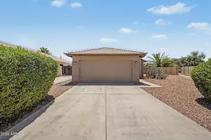 10819 W Monte Vista Rd, Avondale, AZ 85392 - Photo 3