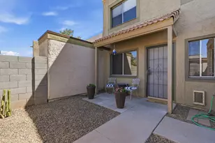 1017 E Redfield Rd, Tempe, AZ 85283 - Photo 1