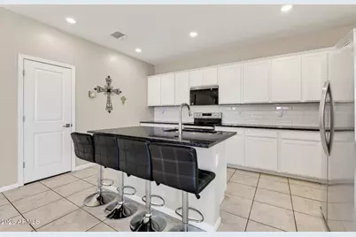 17321 W Country Club Terrace, Surprise, AZ 85387 - Photo 19