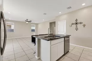 17321 W Country Club Terrace, Surprise, AZ 85387 - Photo 21