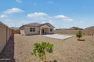 10410 W Sonrisas St, Tolleson, AZ 85353 - Photo 35