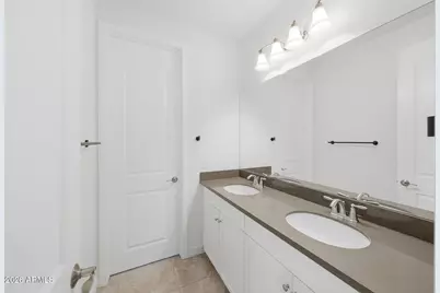 3030 N 38th Street #108, Phoenix, AZ 85018 - Photo 21