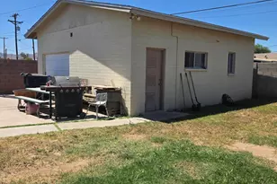 5244 S Montezuma St, Phoenix, AZ 85041 - Photo 1