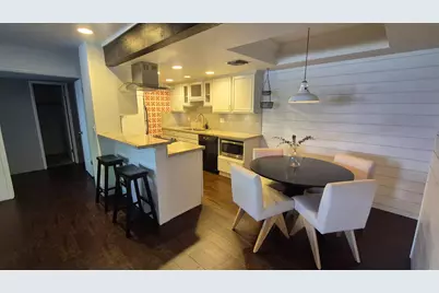 7557 N Dreamy Draw Drive #176, Phoenix, AZ 85020 - Photo 1