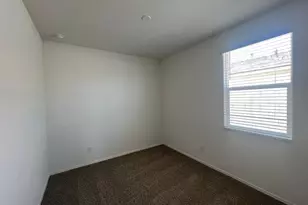 15645 W Desert Hollow Dr, Surprise, AZ 85387 - Photo 15