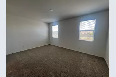 15645 W Desert Hollow Drive, Surprise, AZ 85387 - Photo 9