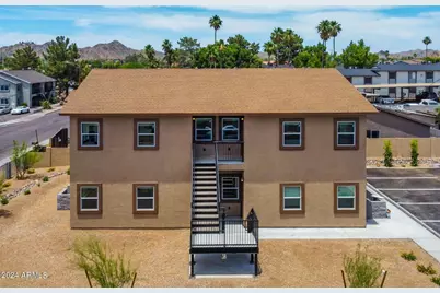 1306 E Purdue Avenue #Unit 4, Phoenix, AZ 85020 - Photo 1
