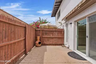 3702 E Monterosa St, Phoenix, AZ 85018 - Photo 31