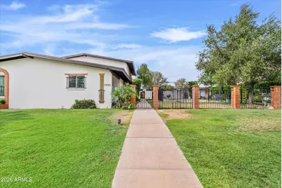 3702 E Monterosa Street #2, Phoenix, AZ 85018 - Photo 5
