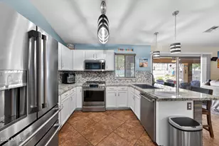 653 S Esmeralda, Mesa, AZ 85208 - Photo 13
