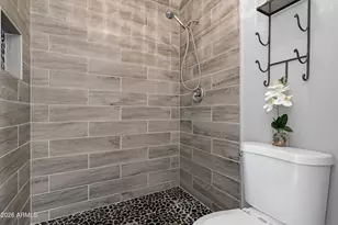 5803 W Gelding Dr, Glendale, AZ 85306 - Photo 23
