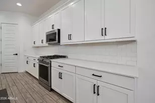 18868 W Laurel Ln, Surprise, AZ 85388 - Photo 13
