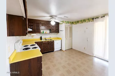 2007 N 73rd Avenue, Phoenix, AZ 85035 - Photo 7
