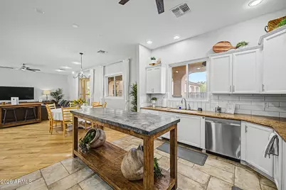 11102 E Victoria Street, Chandler, AZ 85248 - Photo 15