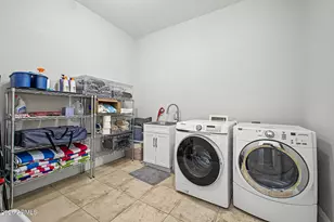 11102 E Victoria St, Chandler, AZ 85248 - Photo 47