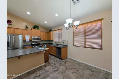 6525 S 37th Lane, Phoenix, AZ 85041 - Photo 21