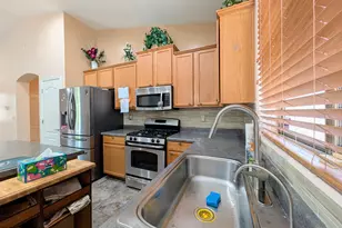 6525 S 37th Ln, Phoenix, AZ 85041 - Photo 19