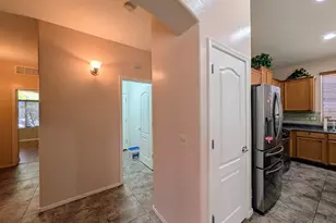 6525 S 37th Ln, Phoenix, AZ 85041 - Photo 35