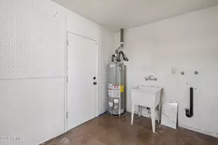 517 N 53rd Pl, Mesa, AZ 85205 - Photo 17