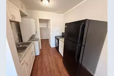 6802 W Glendale Avenue #Unit 10, Glendale, AZ 85303 - Photo 5