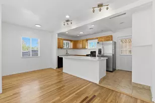 361 E Clarendon Ave, Phoenix, AZ 85012 - Photo 3