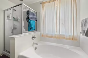 18182 W Desert Ln, Surprise, AZ 85388 - Photo 25