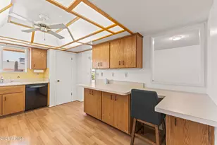 10201 W Andover Ave, Sun City, AZ 85351 - Photo 13