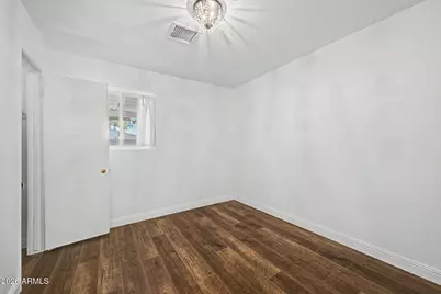 3547 E Meadowbrook Avenue, Phoenix, AZ 85018 - Photo 11