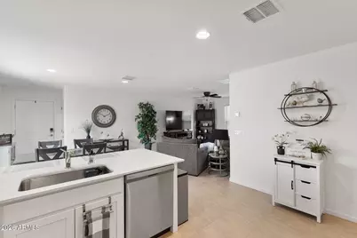 25055 N 174th Lane, Surprise, AZ 85387 - Photo 17