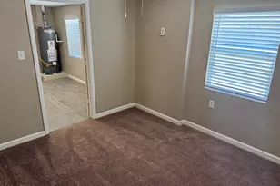 5929 W Mulberry Dr, Phoenix, AZ 85033 - Photo 19