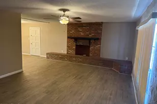 5929 W Mulberry Dr, Phoenix, AZ 85033 - Photo 7