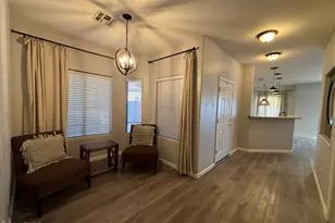 948 E Savannah Dr, Chandler, AZ 85225 - Photo 5