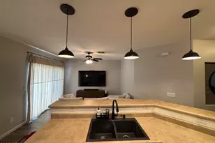 948 E Savannah Dr, Chandler, AZ 85225 - Photo 9
