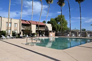 8649 E Royal Palm Rd, Scottsdale, AZ 85258 - Photo 25