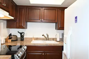 8649 E Royal Palm Rd, Scottsdale, AZ 85258 - Photo 7