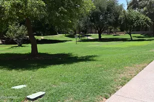 8649 E Royal Palm Rd, Scottsdale, AZ 85258 - Photo 33