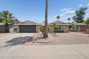 4446 E Coconino St, Phoenix, AZ 85044 - Photo 23