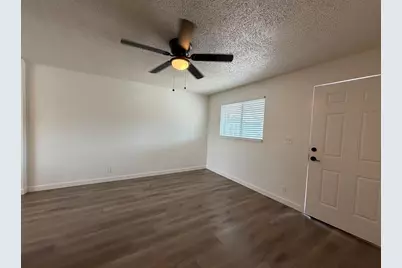 1027 E Dunlap Avenue #Apt 5, Phoenix, AZ 85020 - Photo 5