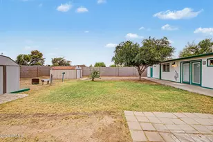 7145 W Indianola Ave, Phoenix, AZ 85033 - Photo 33