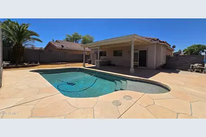 10554 W Louise Drive, Peoria, AZ 85383 - Photo 1