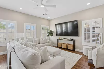 8866 E Shangri La Road, Scottsdale, AZ 85260 - Photo 5